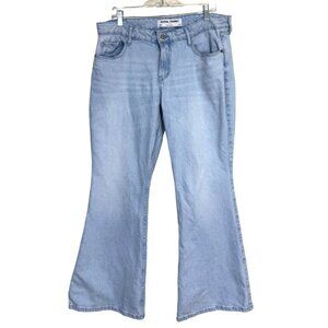 Social Tourist Flared Jeans Light Wash Blue Women's Size 15R / 32 Waist